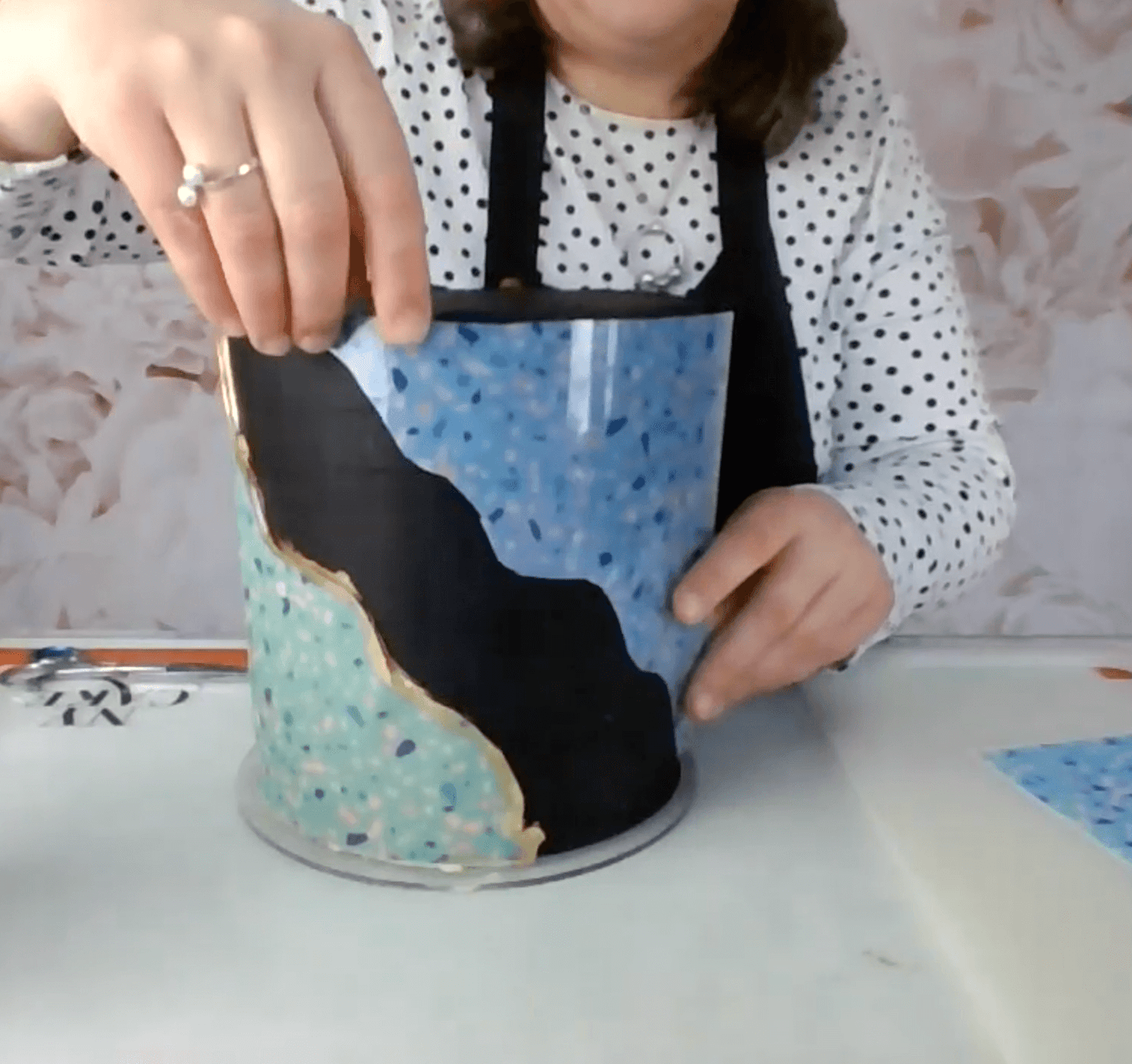 All about Chocolate and Transfer Sheets Masterclass with Joana from @sweetsbyjoana.