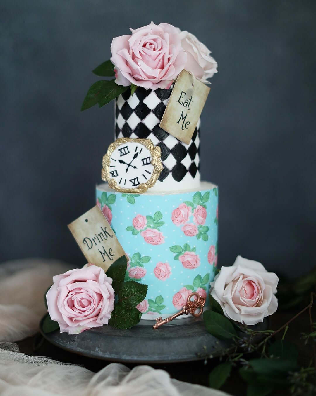 Shabby Chic Roses Background- Icing - ISA018