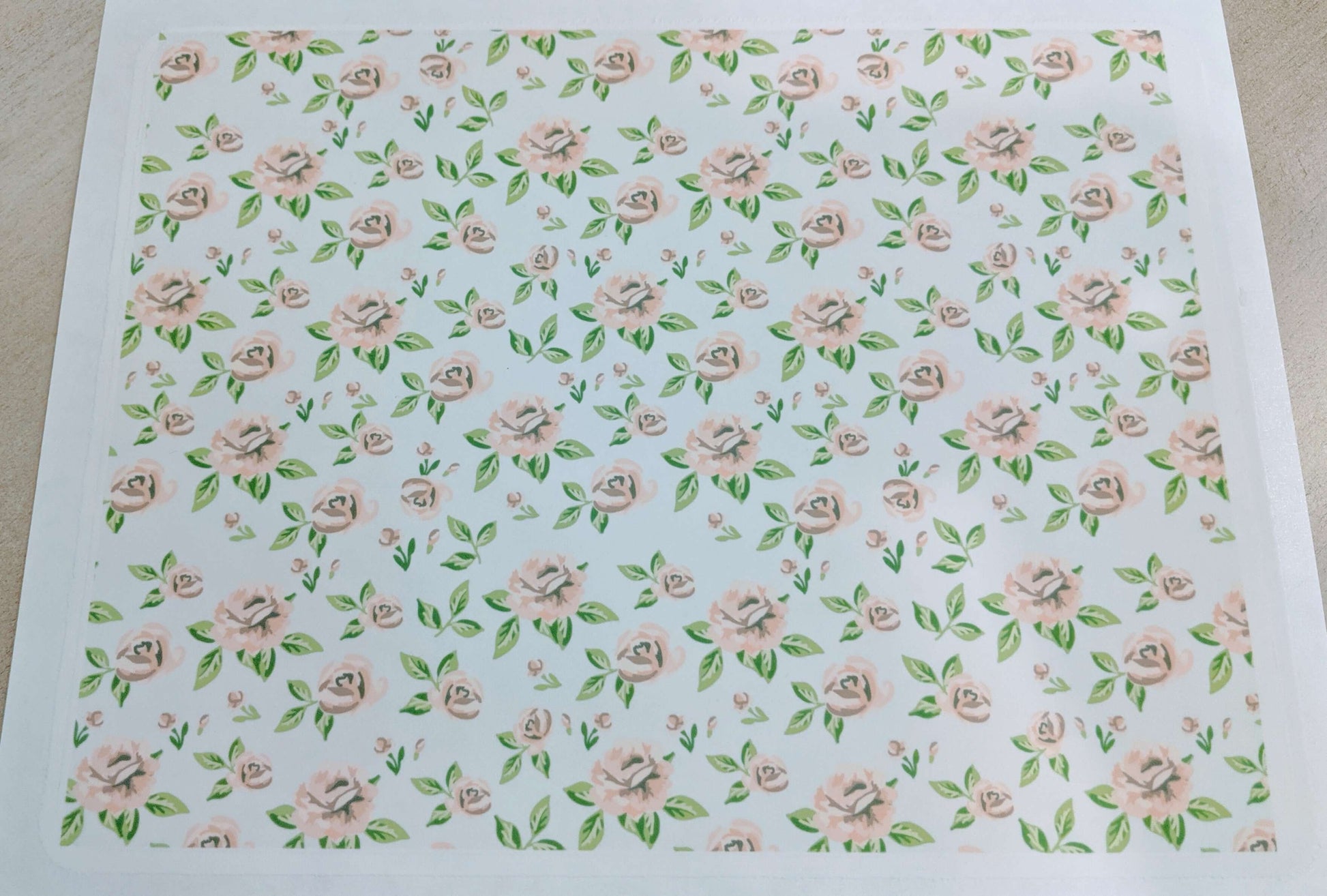 Retro Roses Pattern - Icing - ISA014.