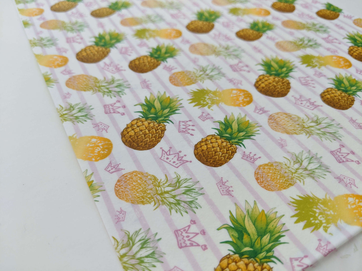 Pineapple Watercolor Pattern - Icing - ISA048.