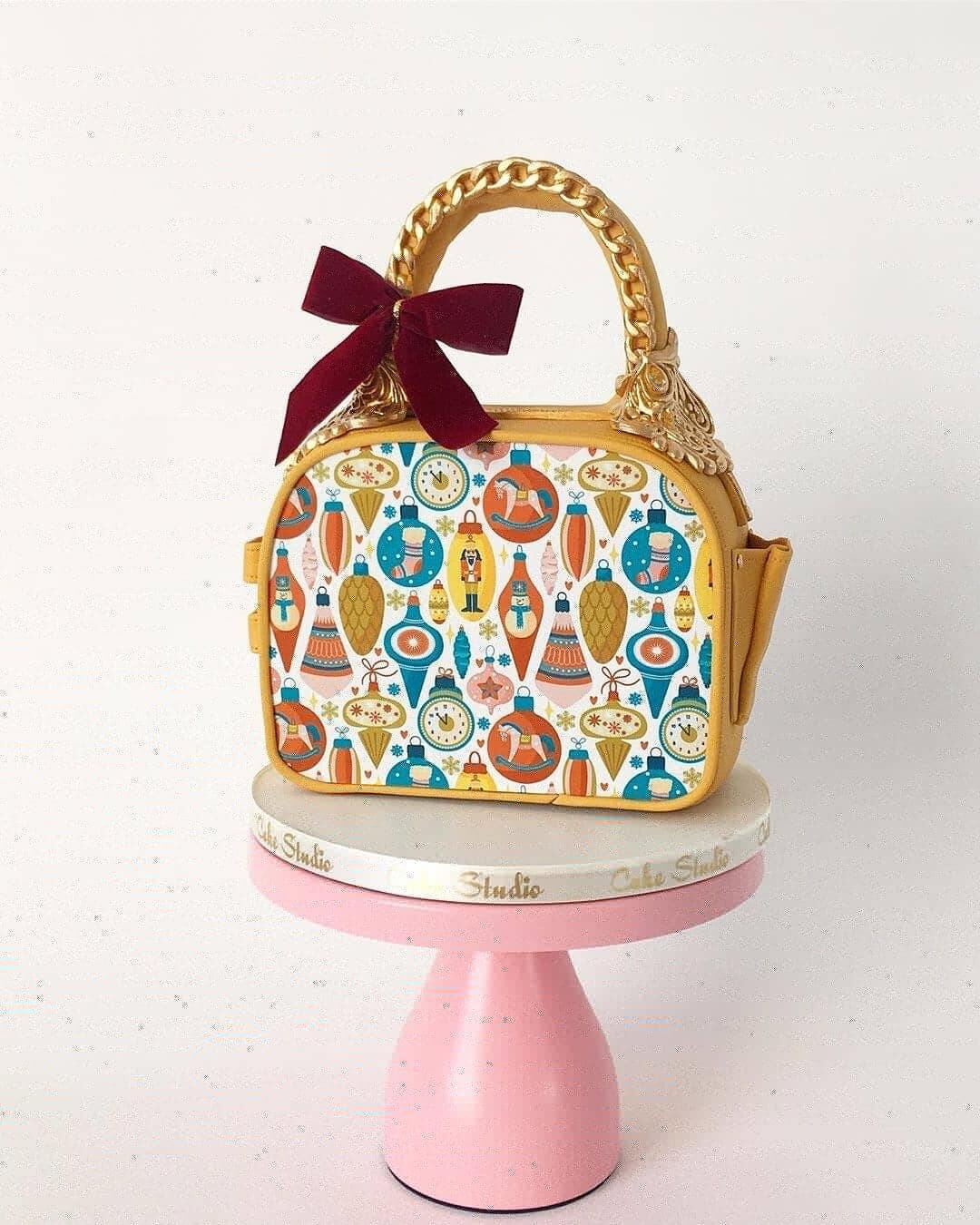 Various Christmas Decorations - Icing - ISA118.