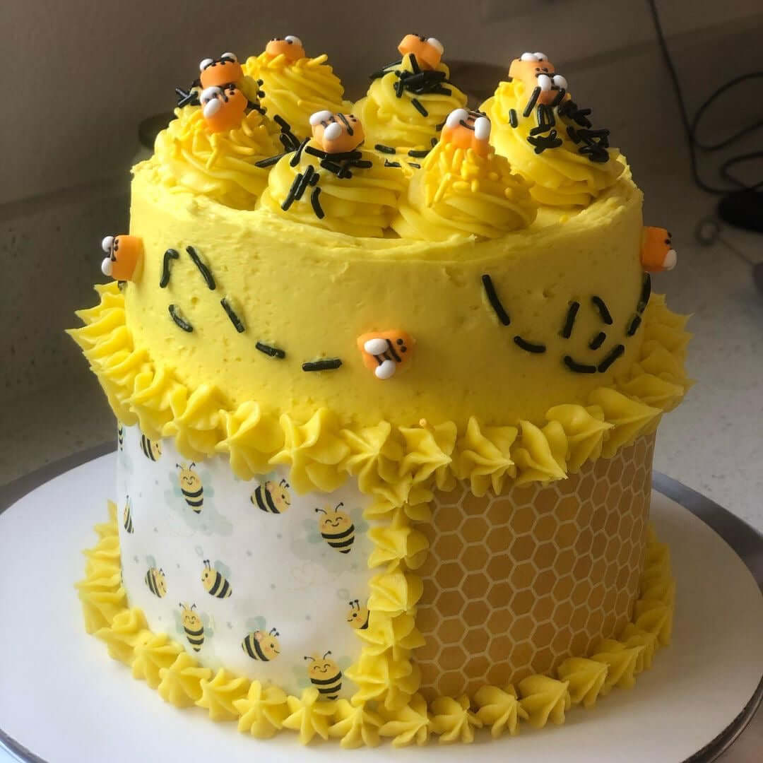 Cute Bees and Orange Honeycomb - Icing - ISA119.